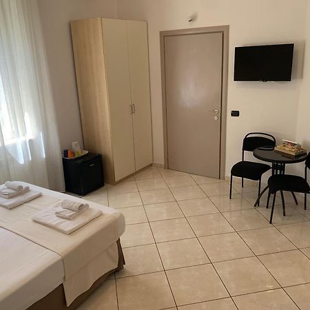 Tuanis Hotell Neapel Exteriör bild