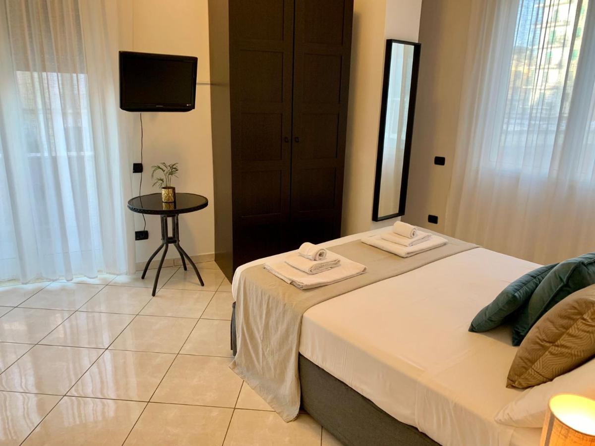 Tuanis Hotell Neapel Exteriör bild