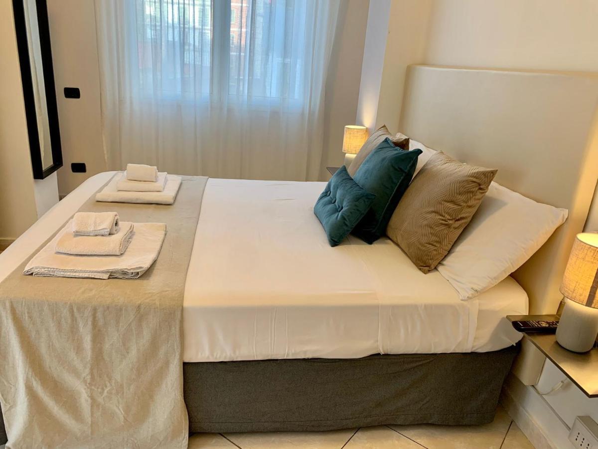 Tuanis Hotell Neapel Exteriör bild