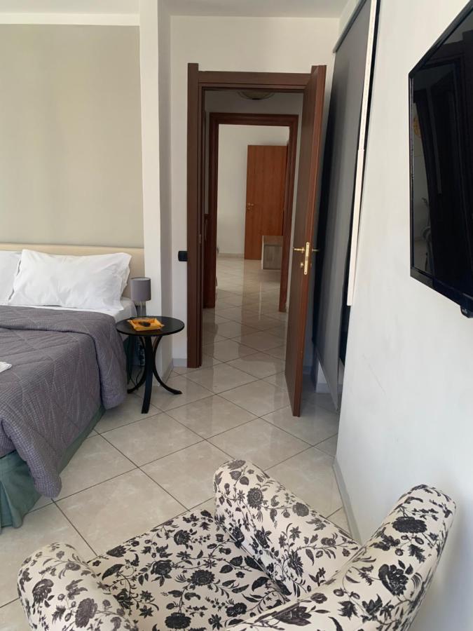 Tuanis Hotell Neapel Exteriör bild