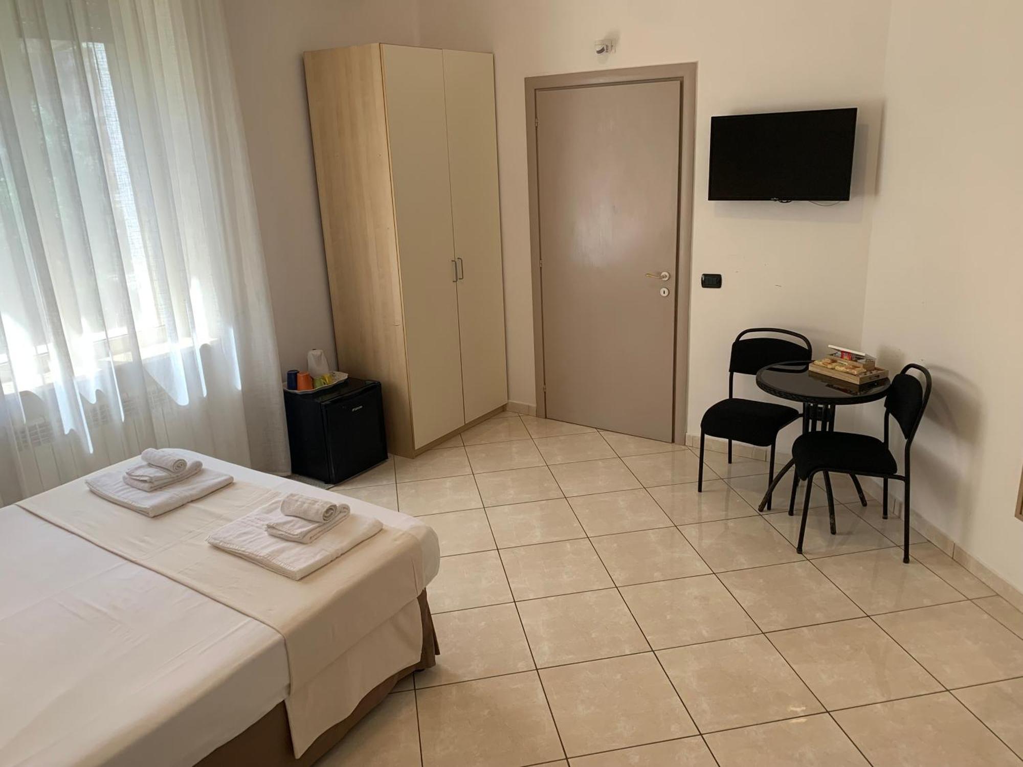 Tuanis Hotell Neapel Exteriör bild